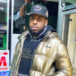 Meet your Posher, Travis